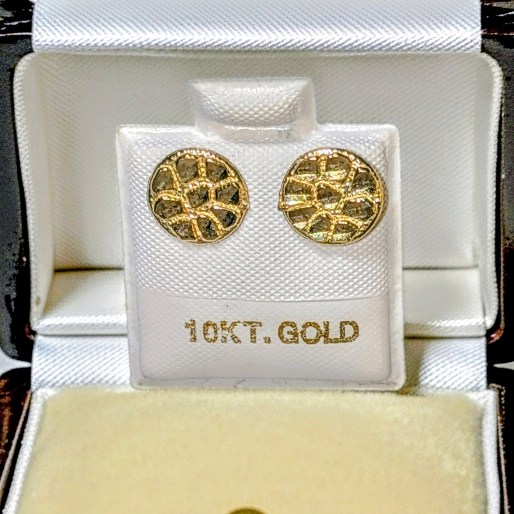 Elegant 10K Gold Nugget Earrings